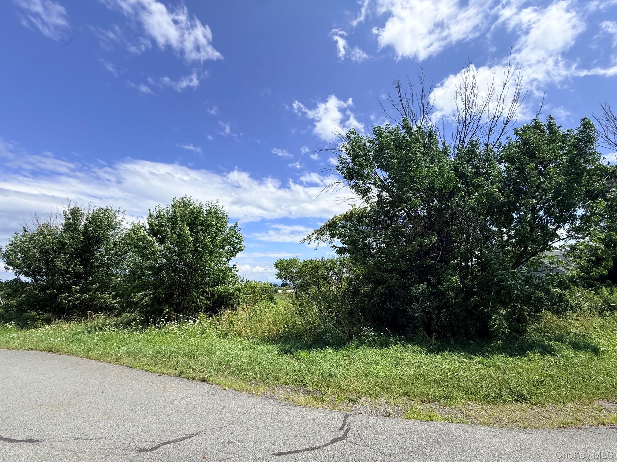 26 Quaker Hill Road – For Sale photo 3