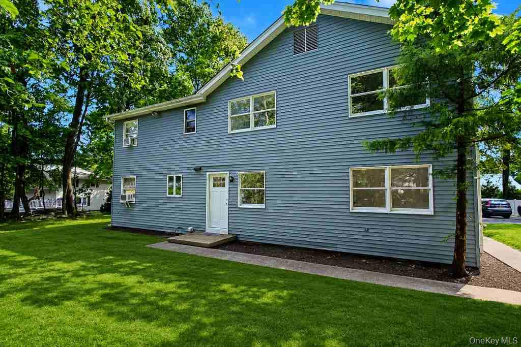 44 Schriever Lane, Unit 42 photo 2