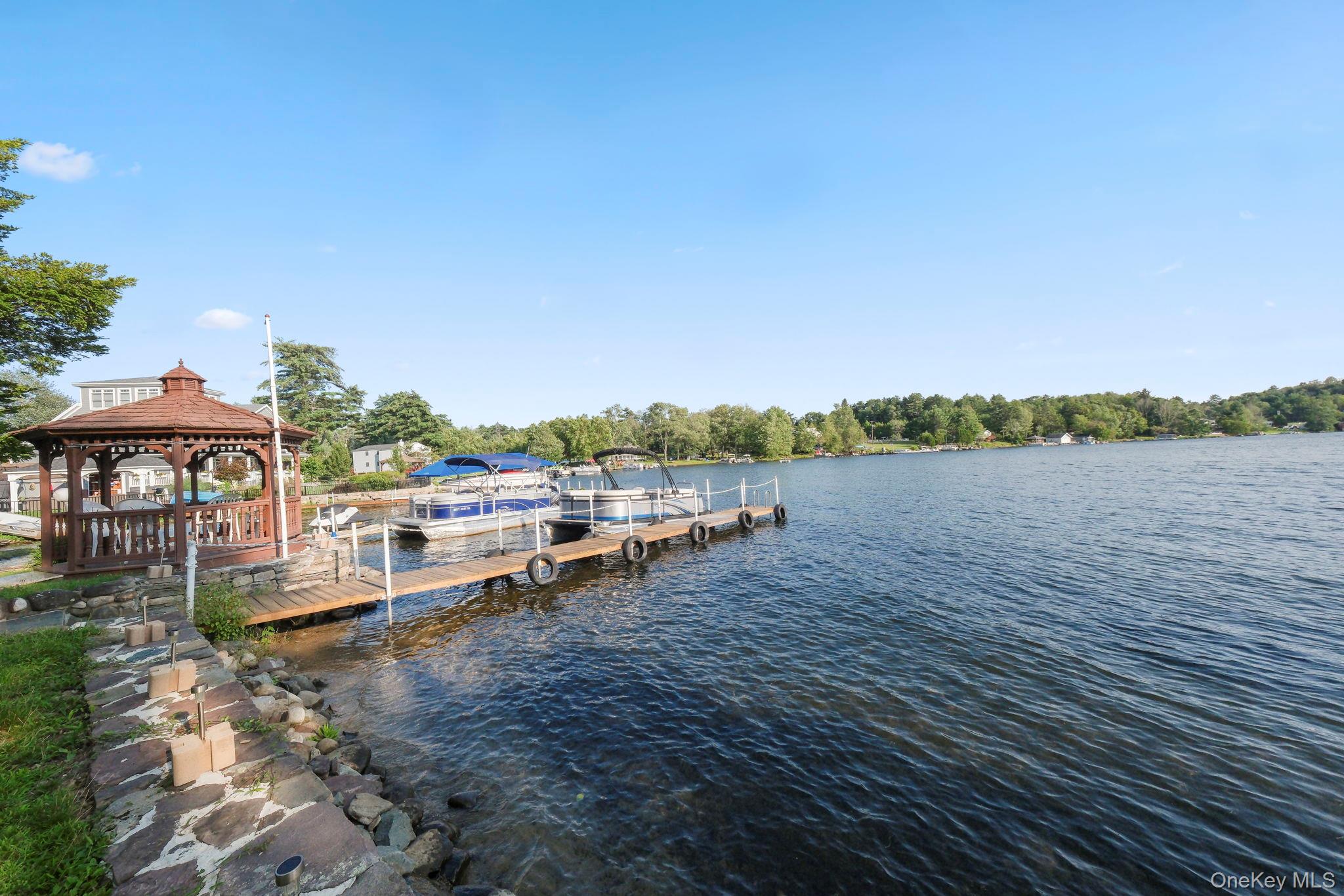 1023 Lake Shore Drive – For Sale photo 21
