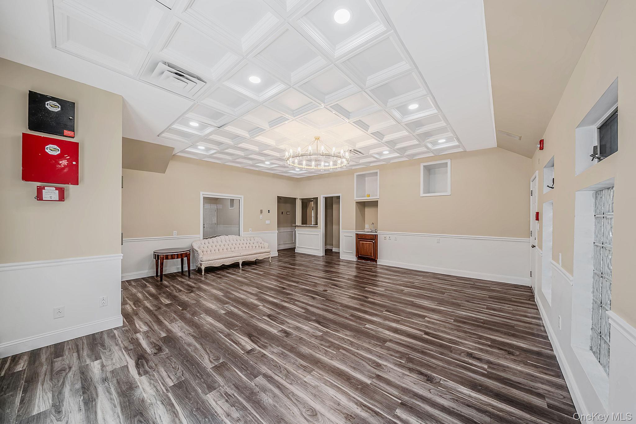 41 Echo Avenue – For Rent photo 9