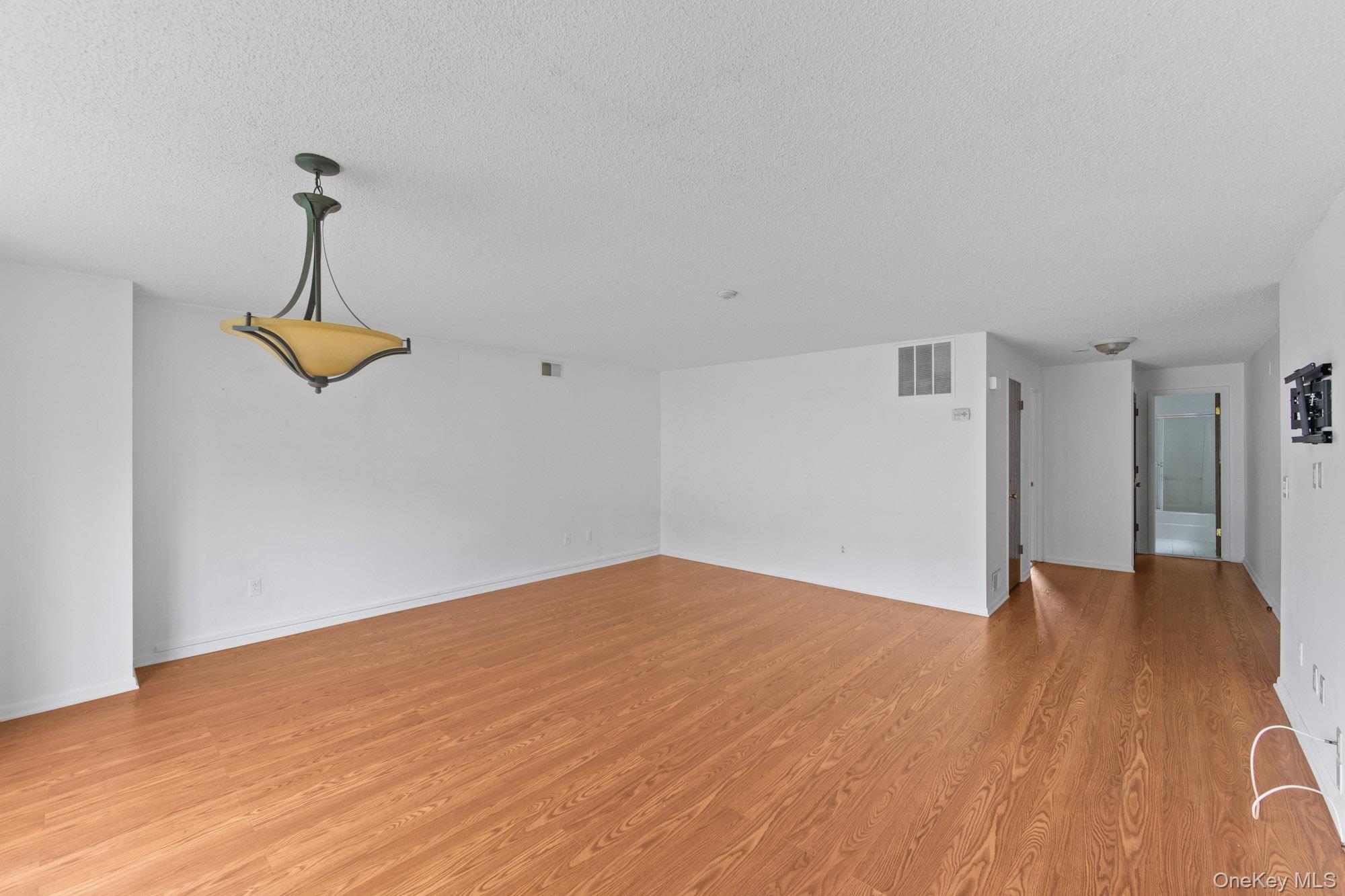 5 Kings Court – For Sale photo 14