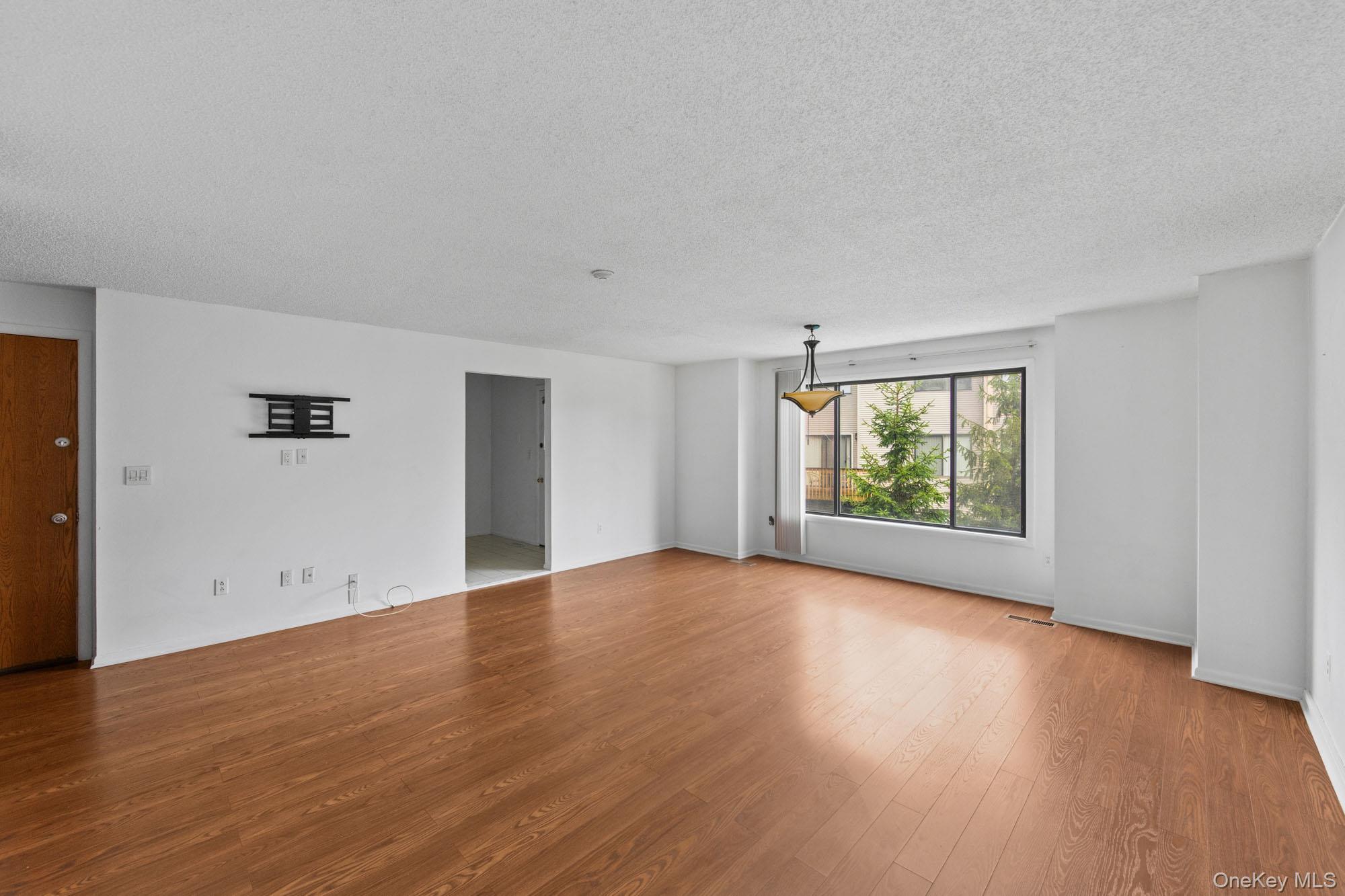 5 Kings Court – For Sale photo 6