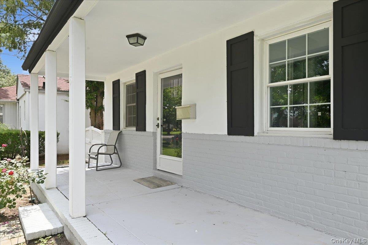 415 Leonard Boulevard – For Sale photo 4