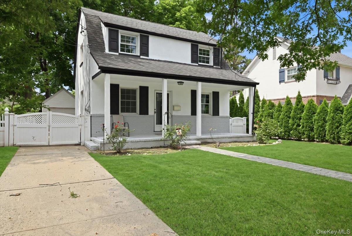 415 Leonard Boulevard – For Sale photo 2