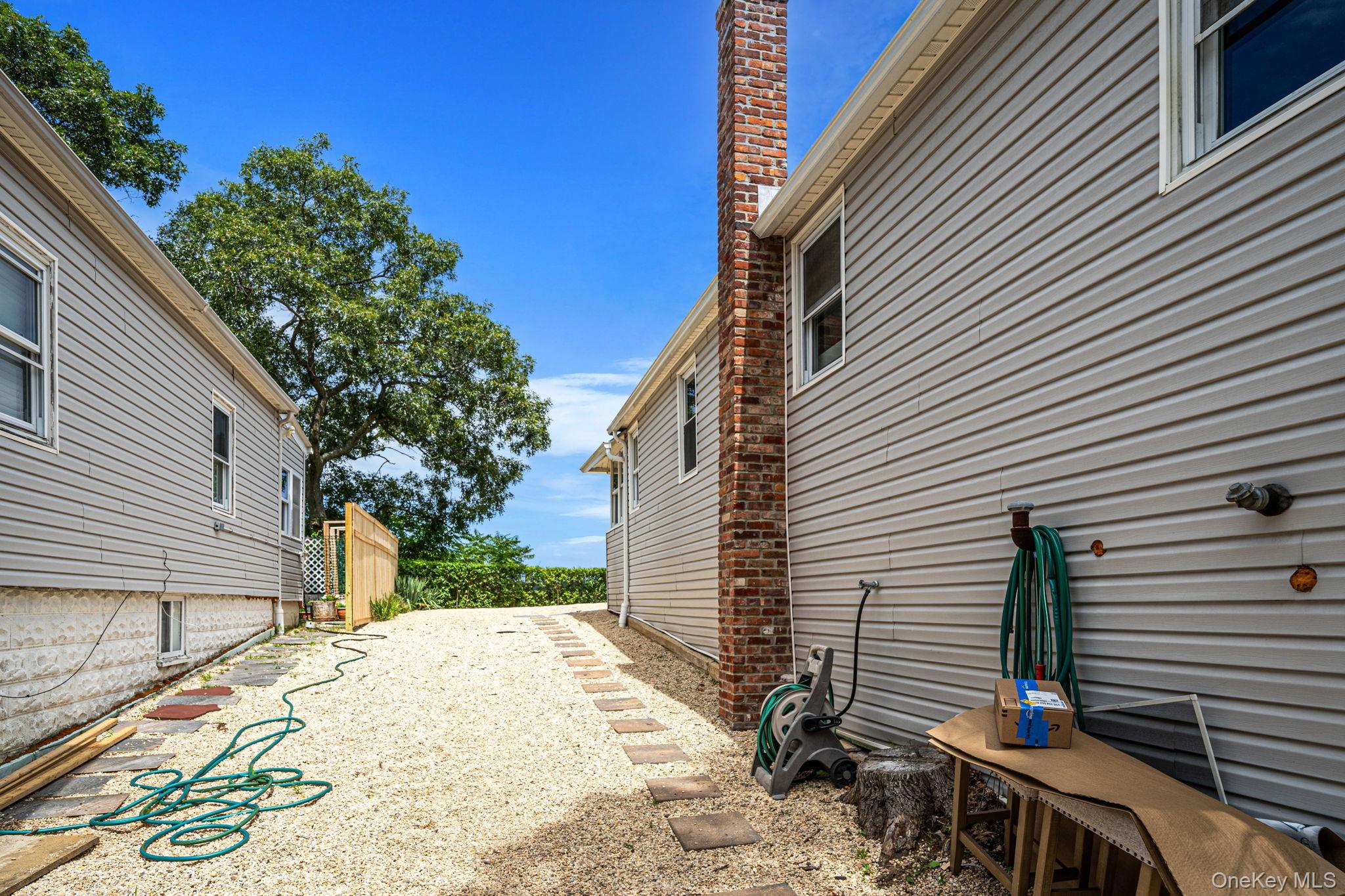 27 Walnut Avenue, Unit 2 photo 21