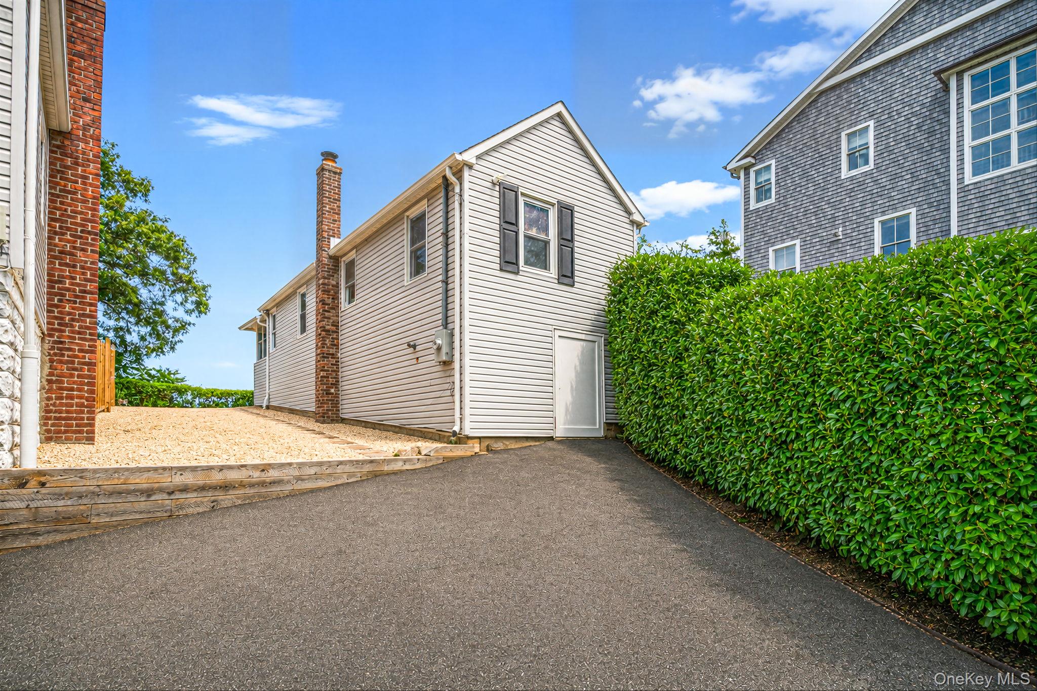 27 Walnut Avenue, Unit 2