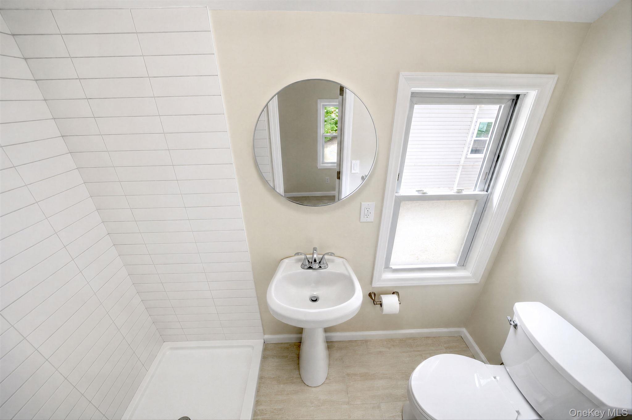 27 Walnut Avenue, Unit 2 photo 2