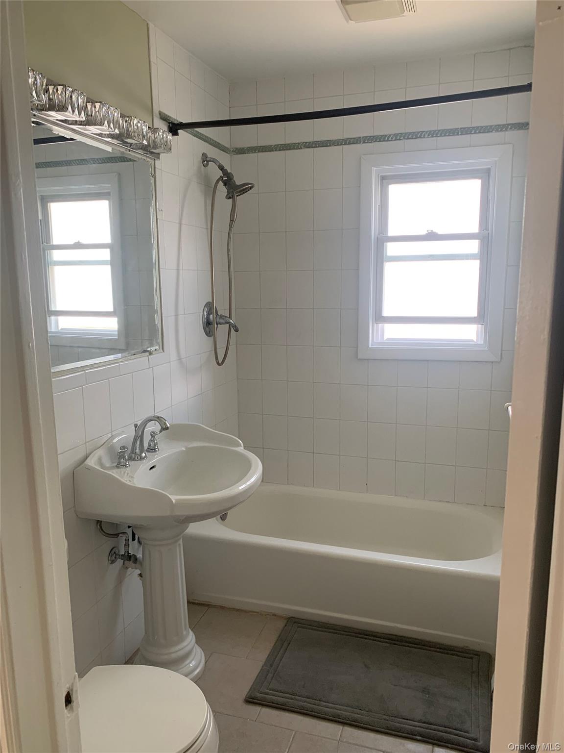 431 E Chester Street – For Rent photo 12