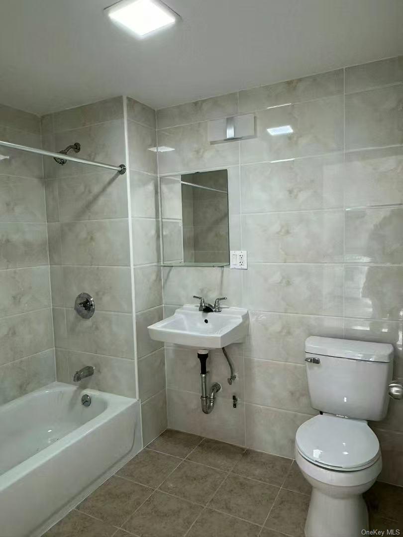 8834 54th Avenue – For Sale photo 4
