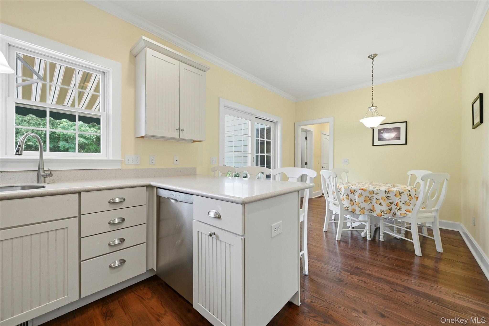870 Parkview Lane – For Sale photo 11