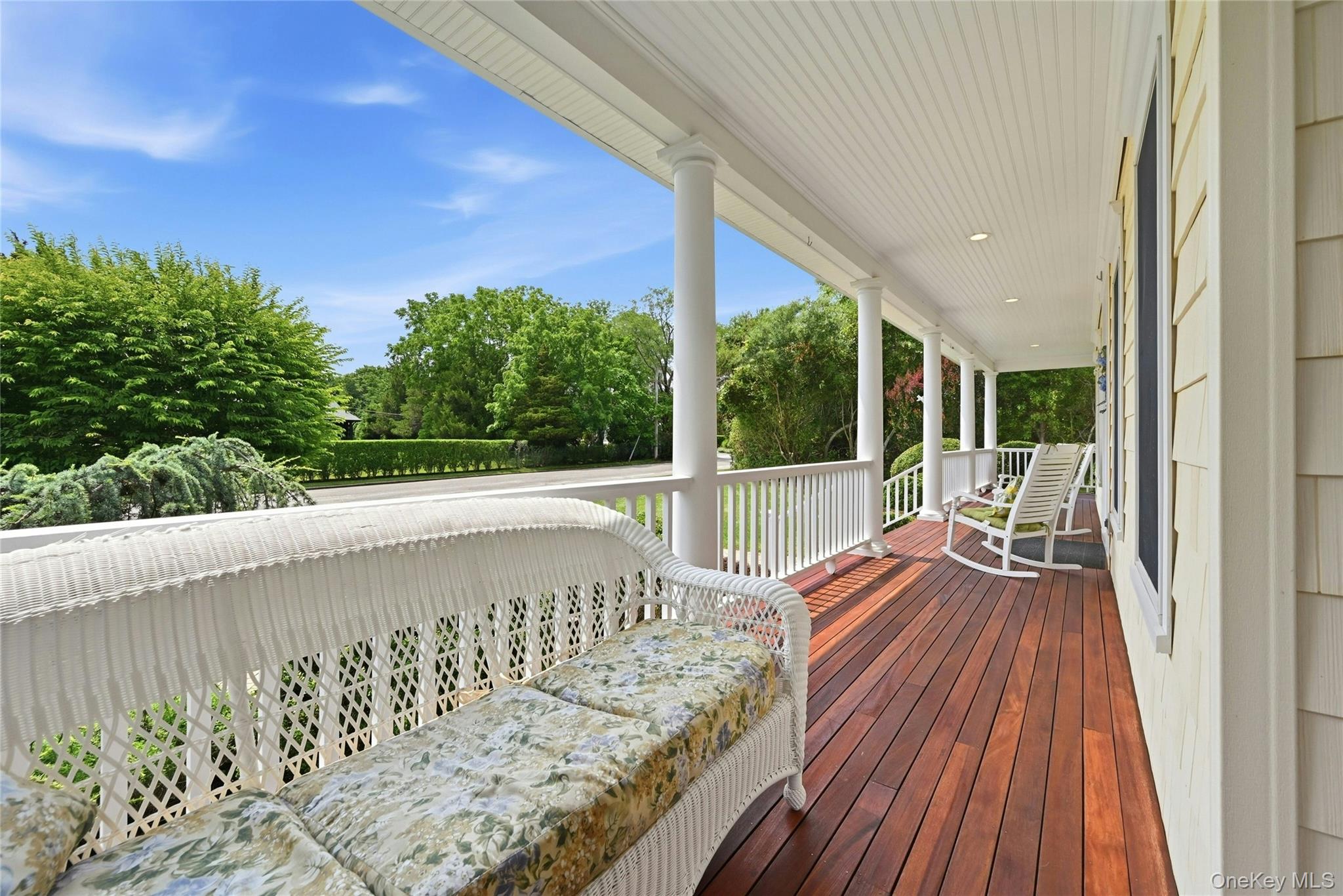 870 Parkview Lane – For Sale photo 4