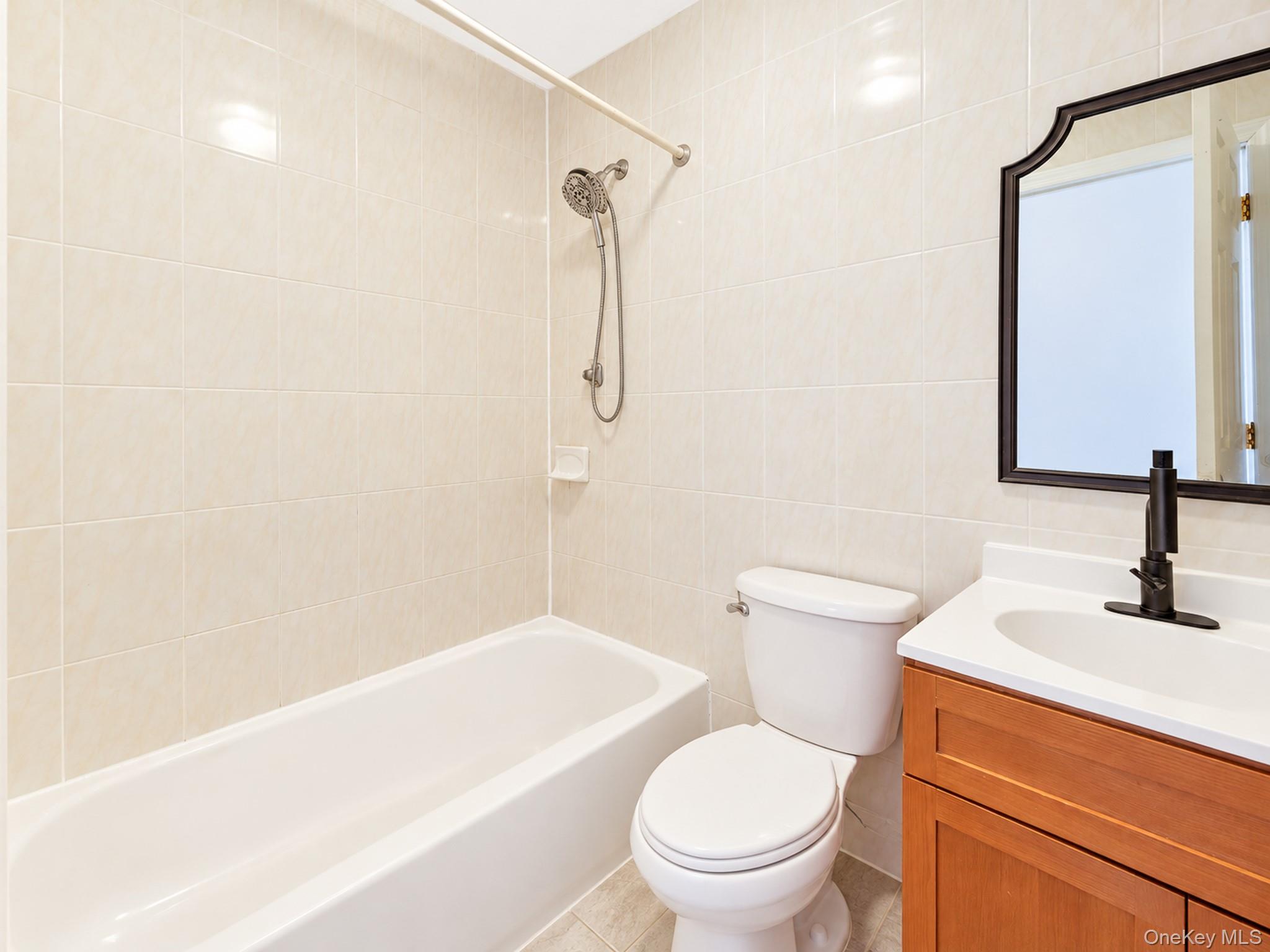 1768 Gleason Avenue – For Sale photo 5