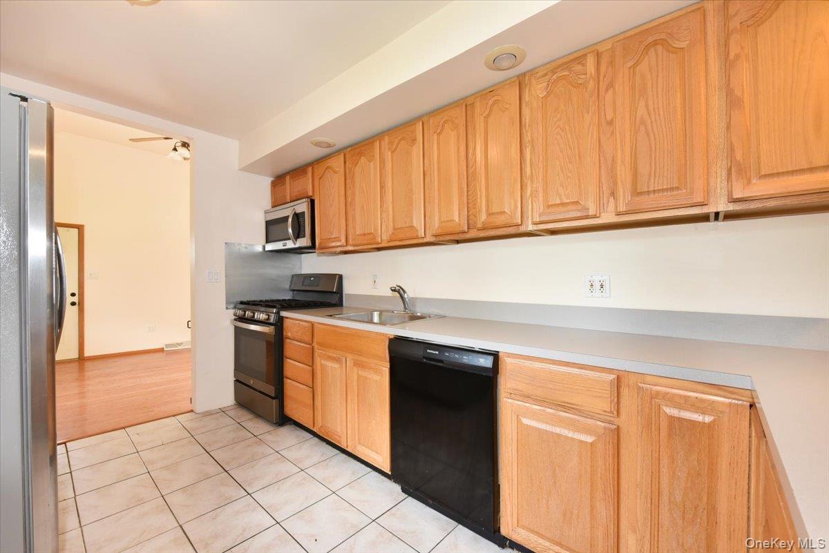 257 Maple Street – For Rent photo 9