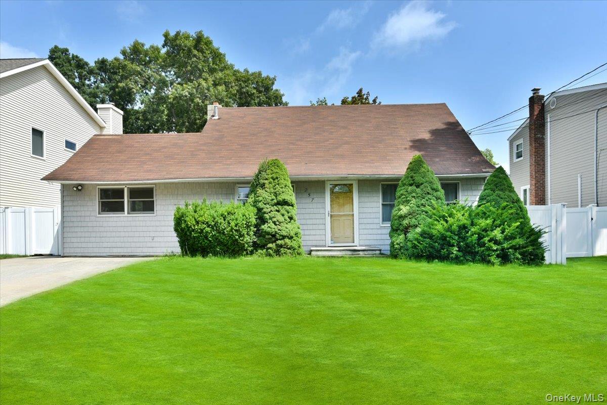 257 Maple Street – For Rent
