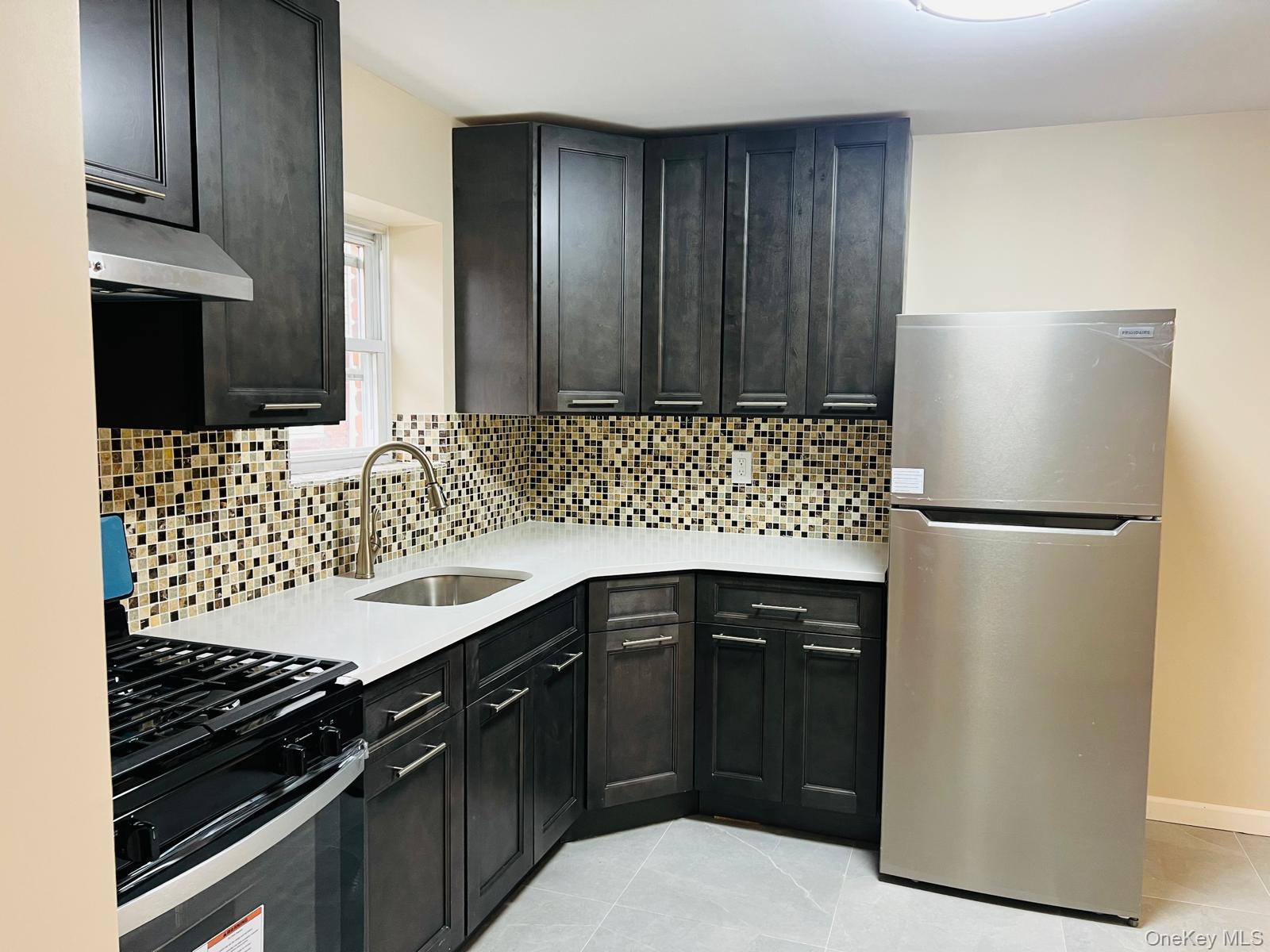 83 Gibson Boulevard – For Rent photo 13