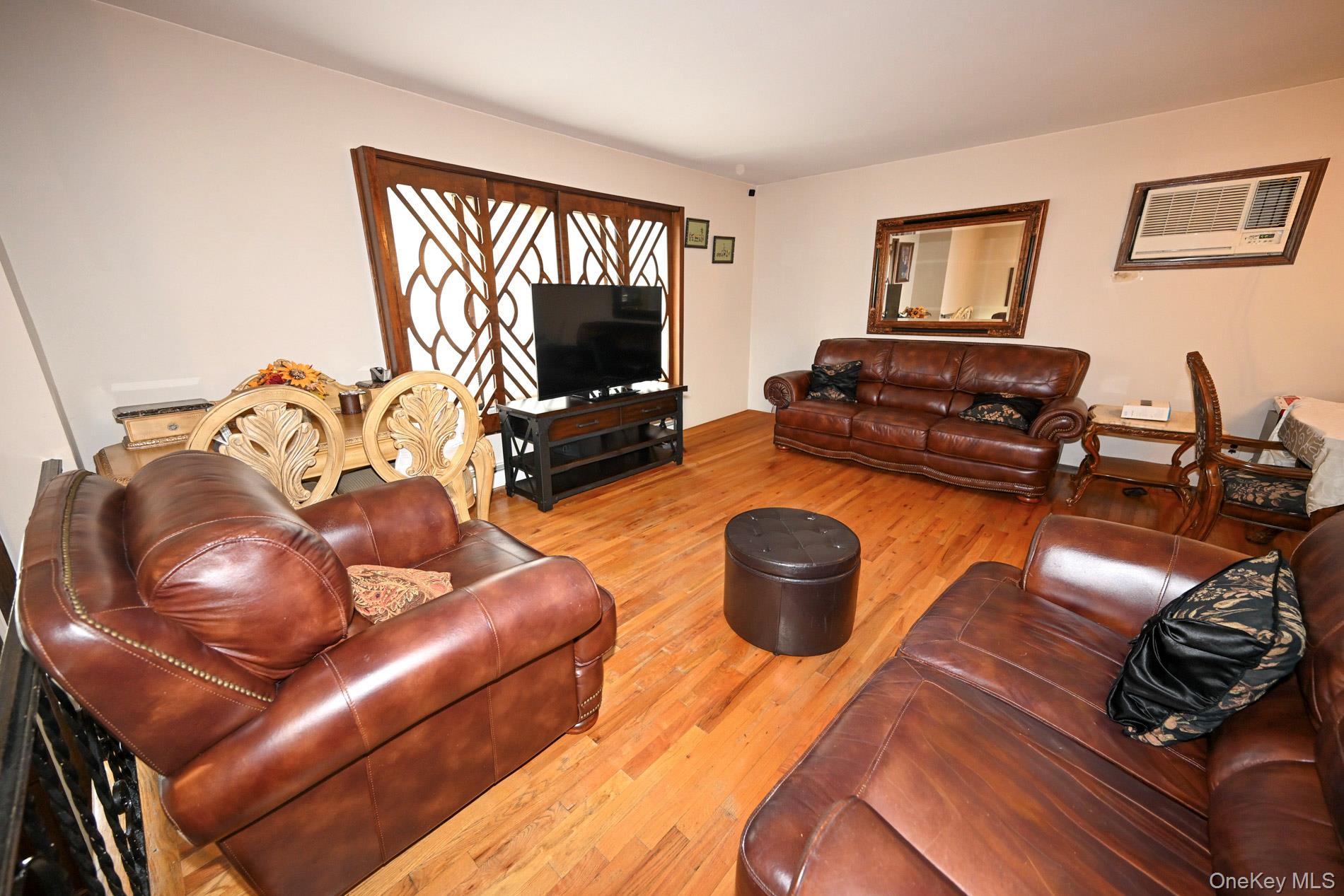1156 Midway Court – For Sale photo 5