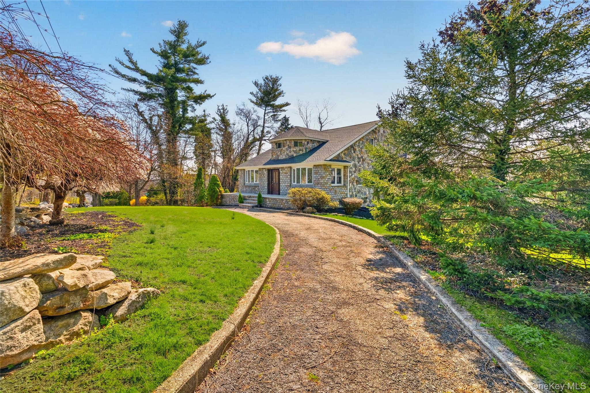 24 Old Knollwood Road – For Sale photo 2