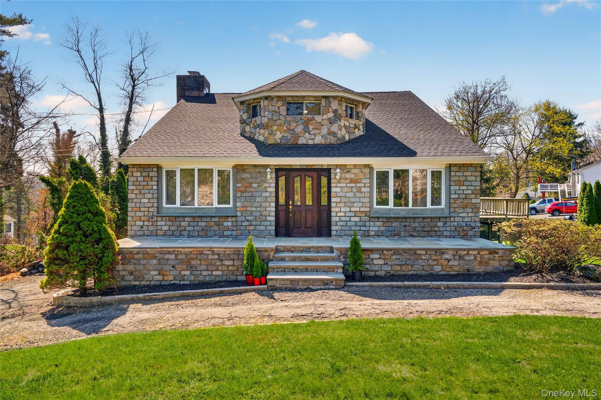 24 Old Knollwood Road – For Sale photo 3