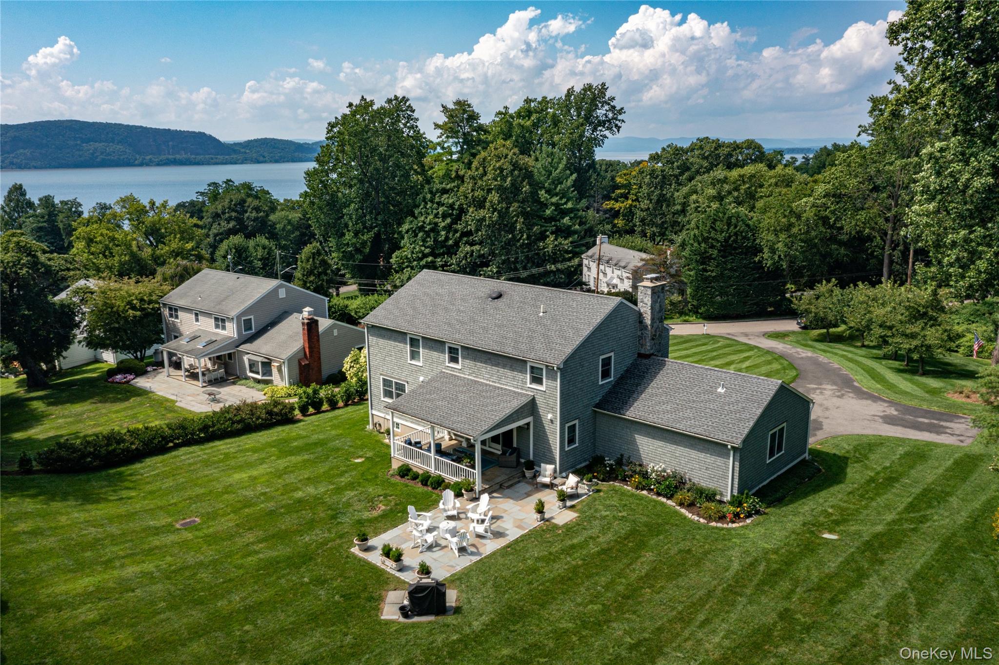 156 River Road – For Sale photo 3