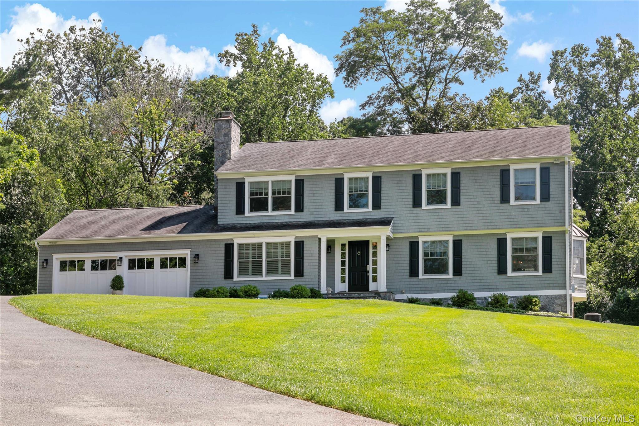 156 River Road – For Sale photo 2