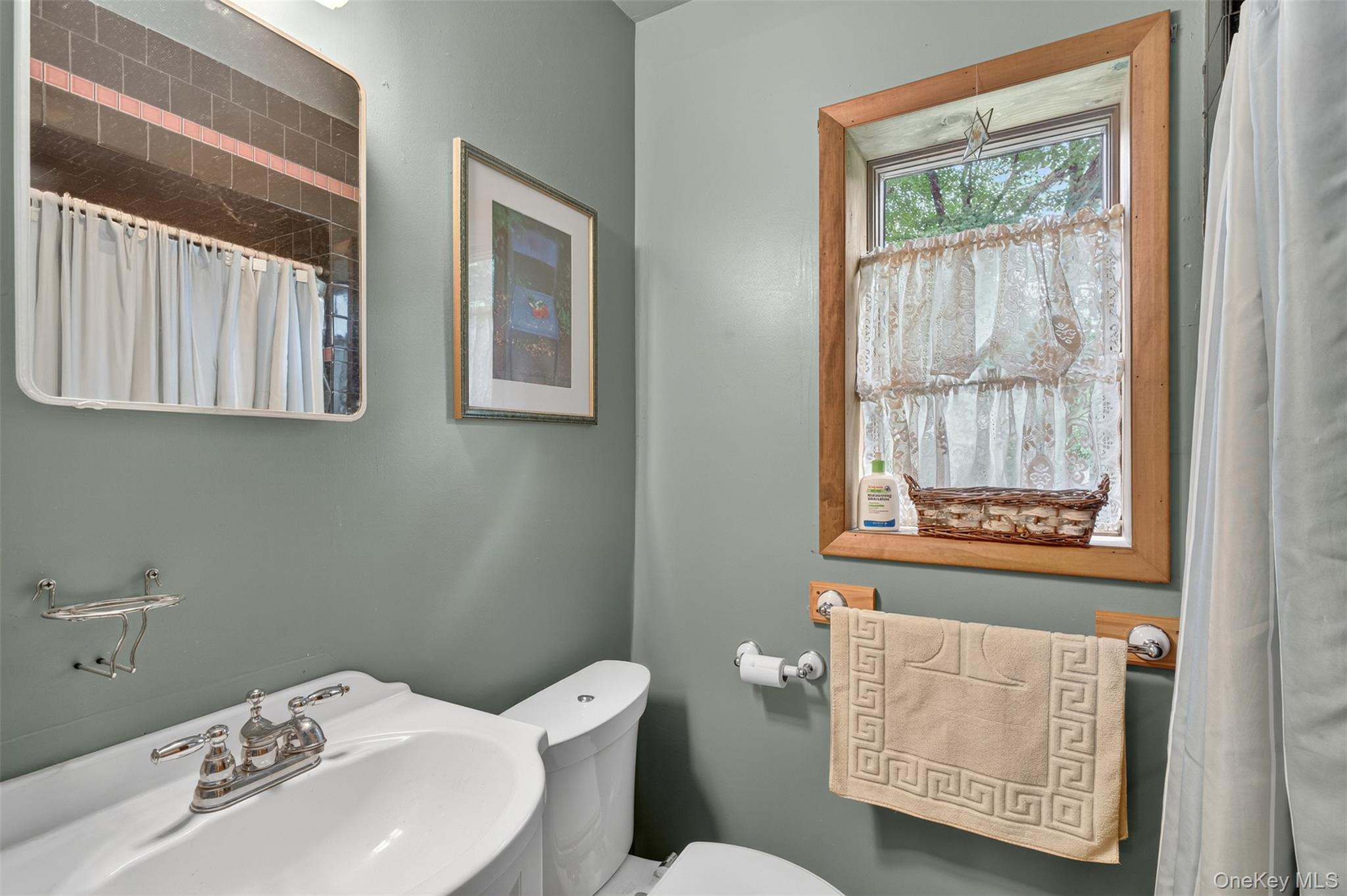 41 Penny Lane – For Sale photo 22