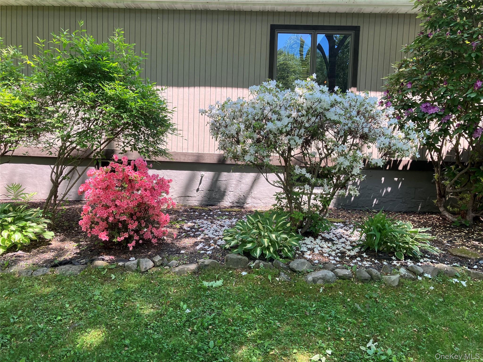 41 Penny Lane – For Sale photo 4