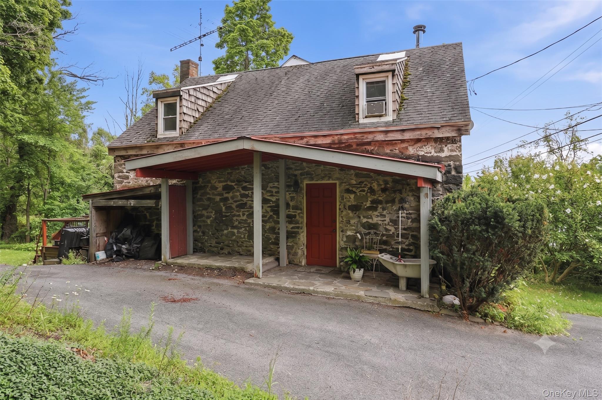 574 State Route 32 N – For Sale