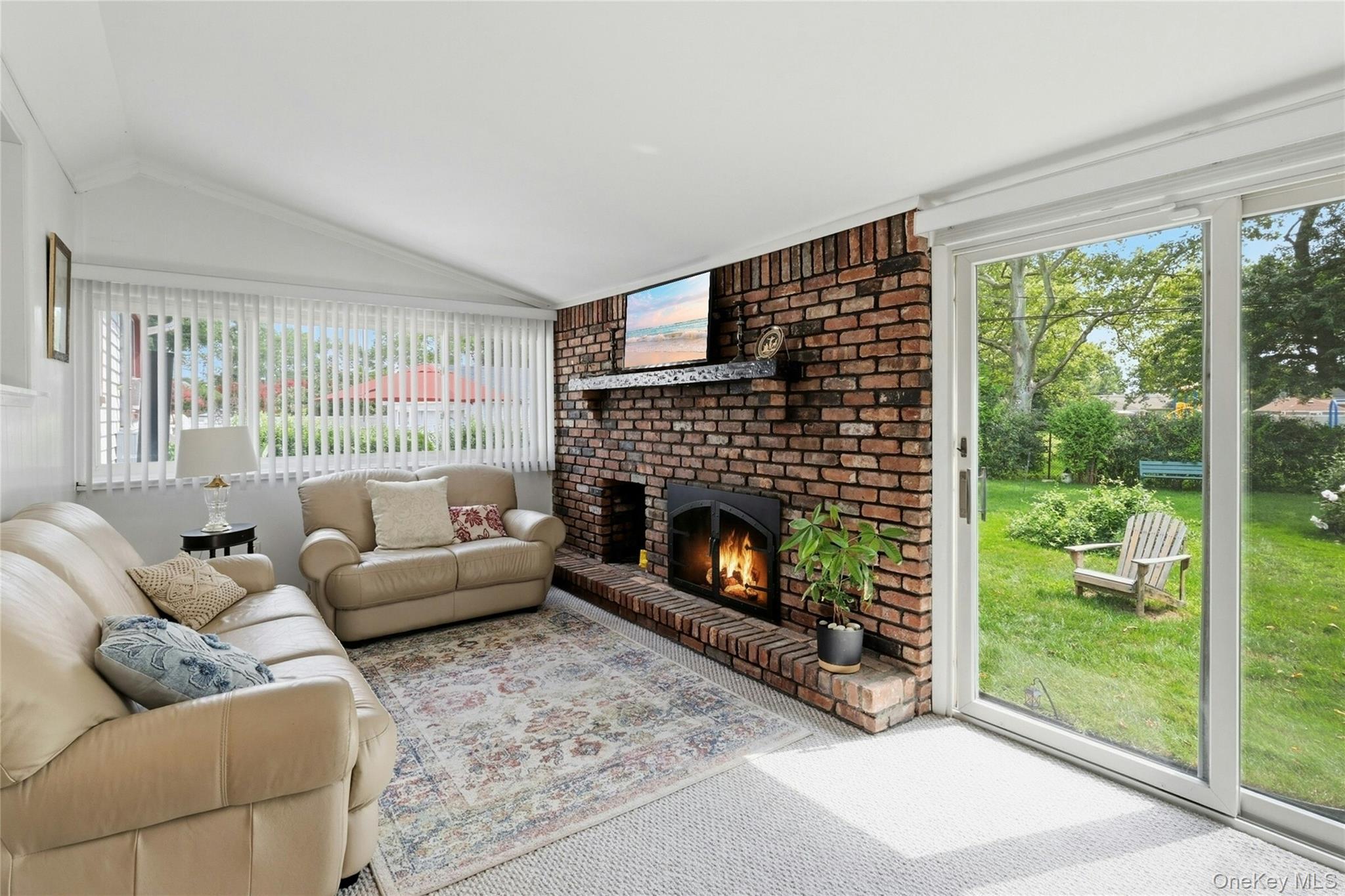 341 Hillcrest Drive – For Sale photo 9
