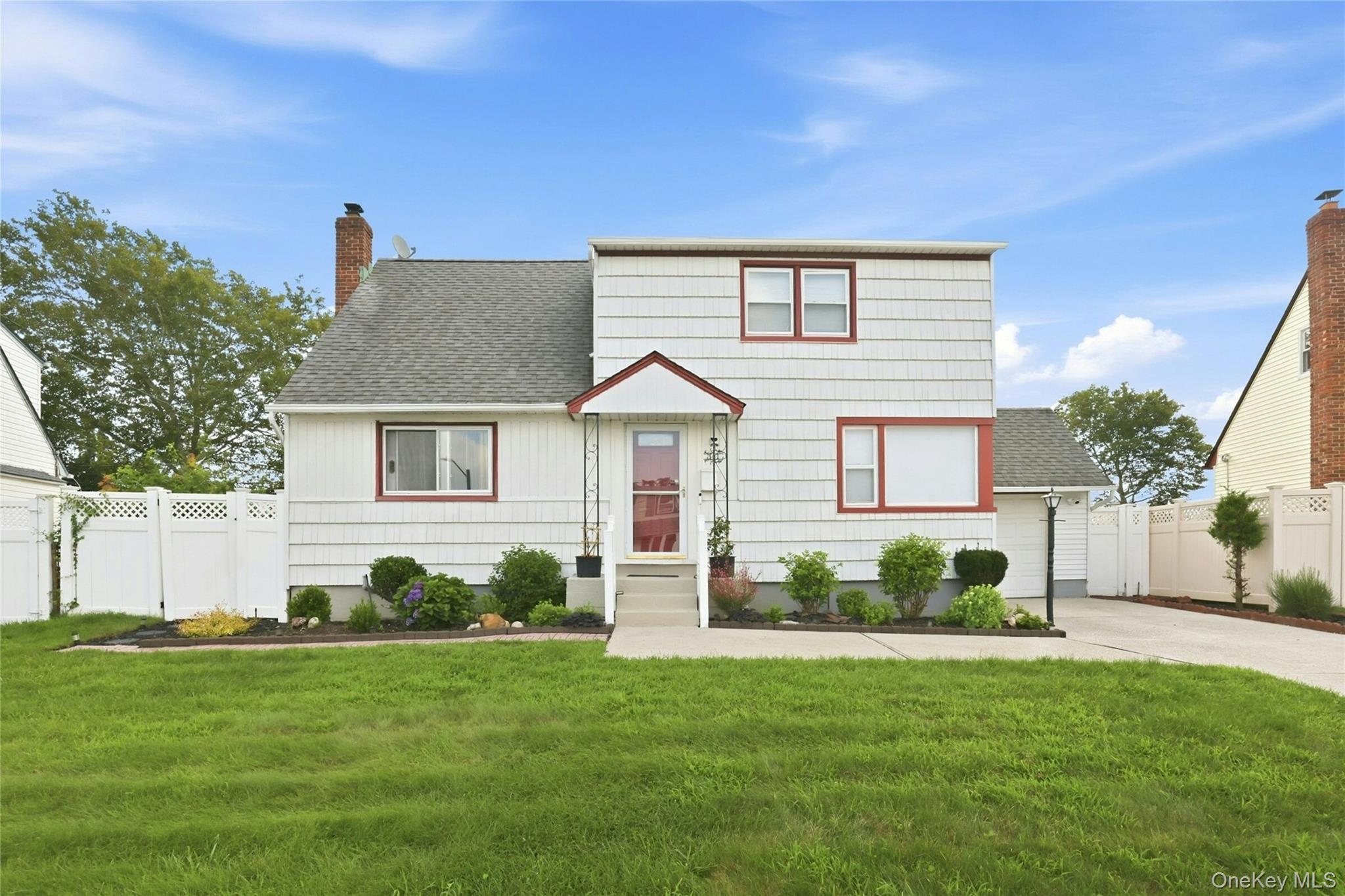 341 Hillcrest Drive – For Sale