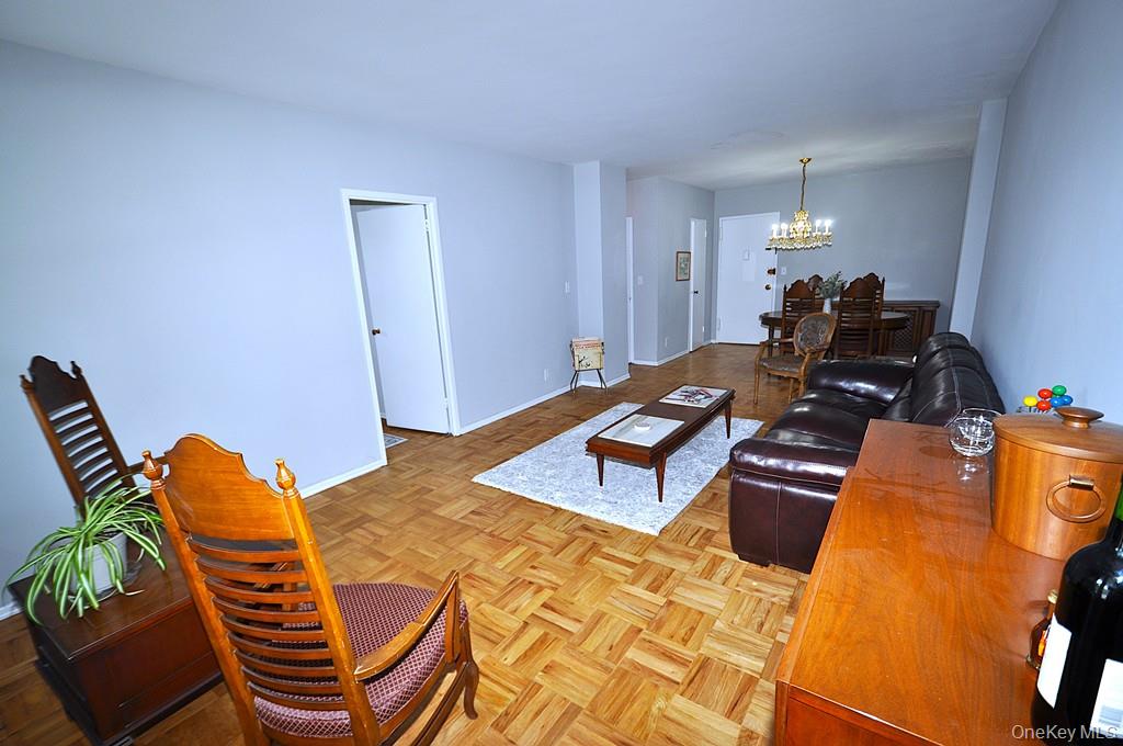 281 Garth Road, Unit B1G photo 6