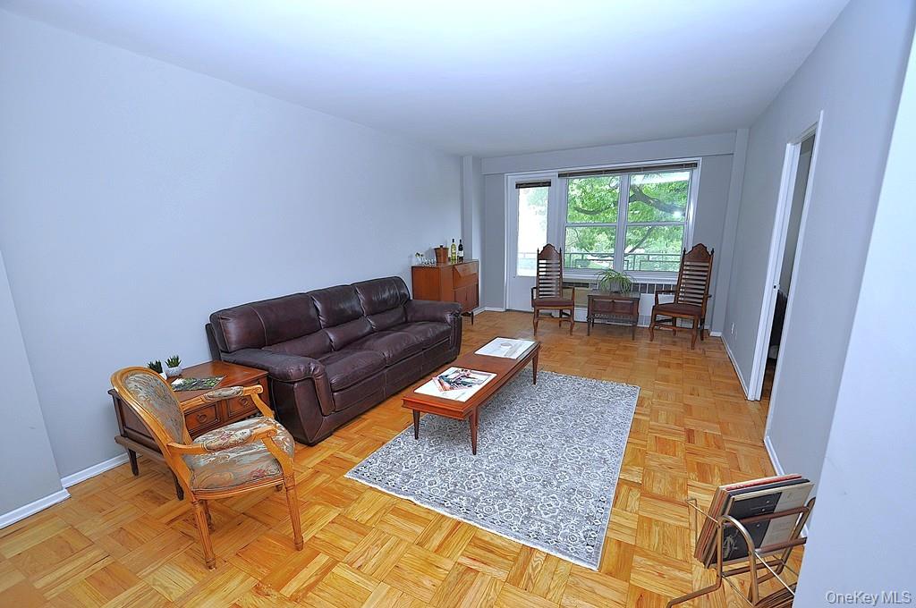 281 Garth Road, Unit B1G
