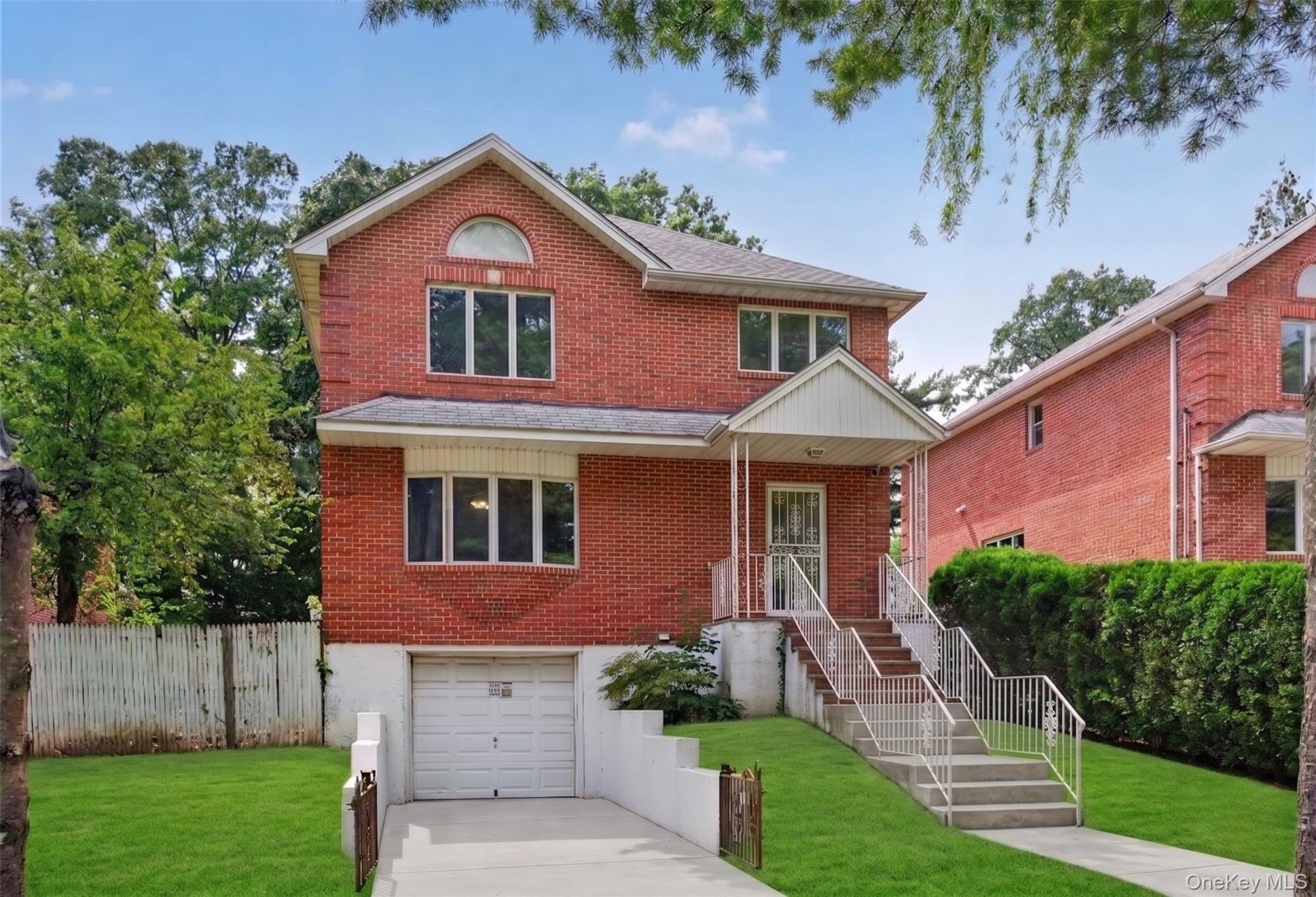 87-16 Palo Alto Street – For Sale