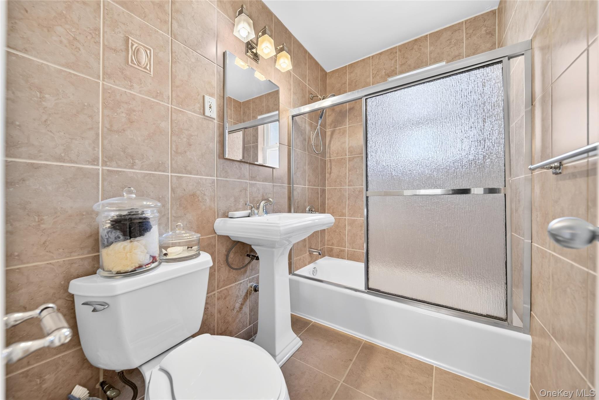 138-25 68th Drive, Unit 3D photo 8