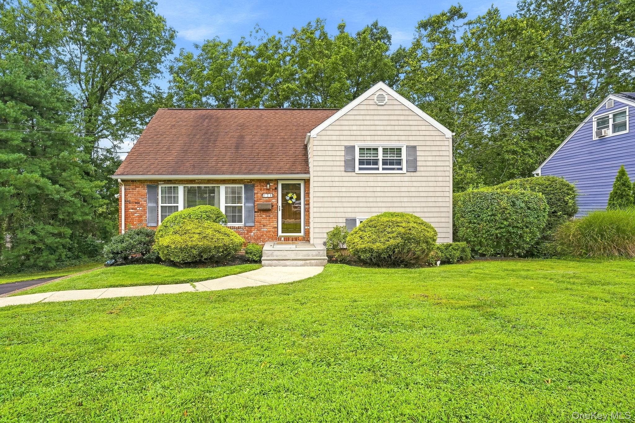 21 Dexter Road – For Sale