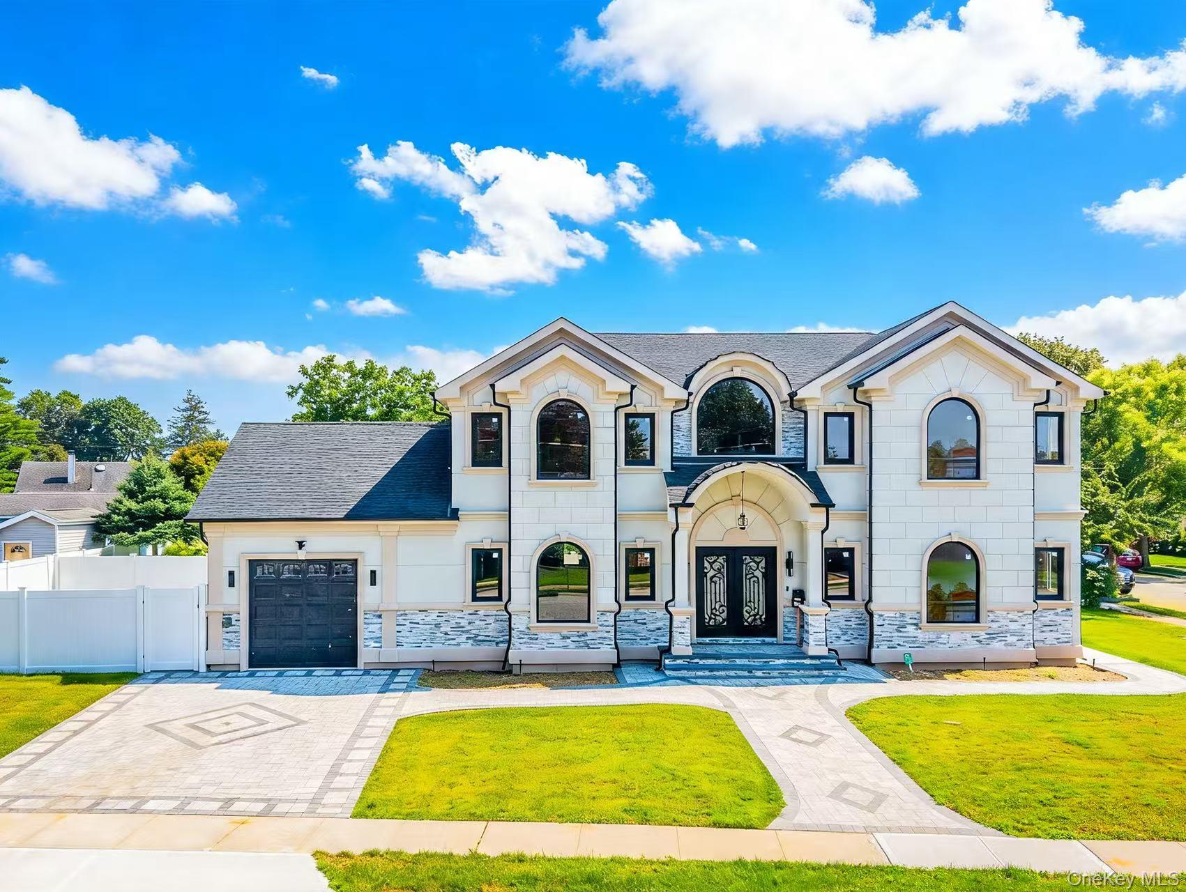 16 Violet Avenue – For Sale