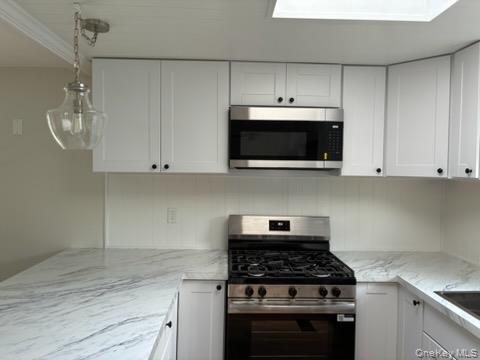 1661 Old Country Road Road, Unit 466 photo 6