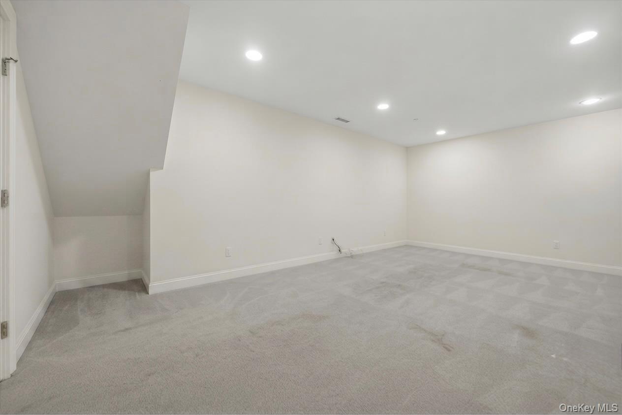 4 Preserve Court – For Sale photo 32