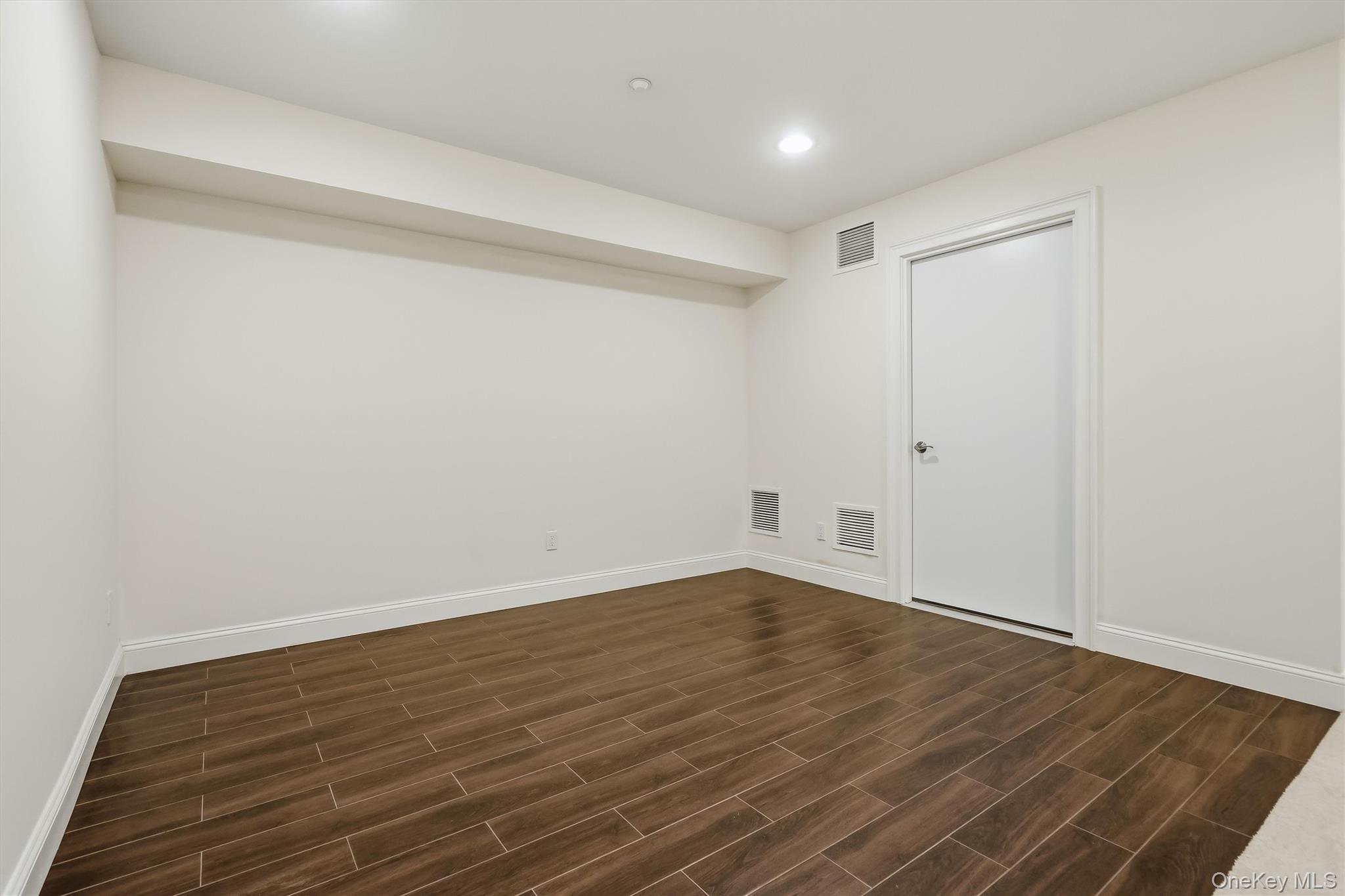 4 Preserve Court – For Sale photo 33