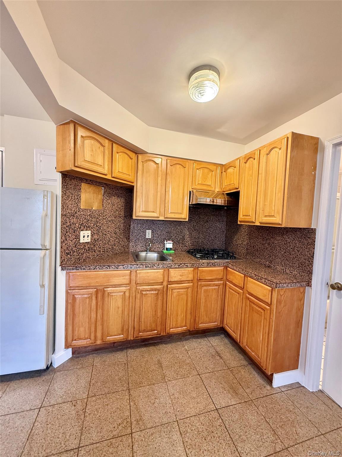 37-30 103rd Street, Unit B2 photo 7