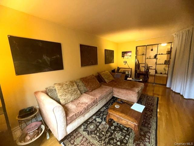 139-15 83rd Avenue, Unit 527 photo 4