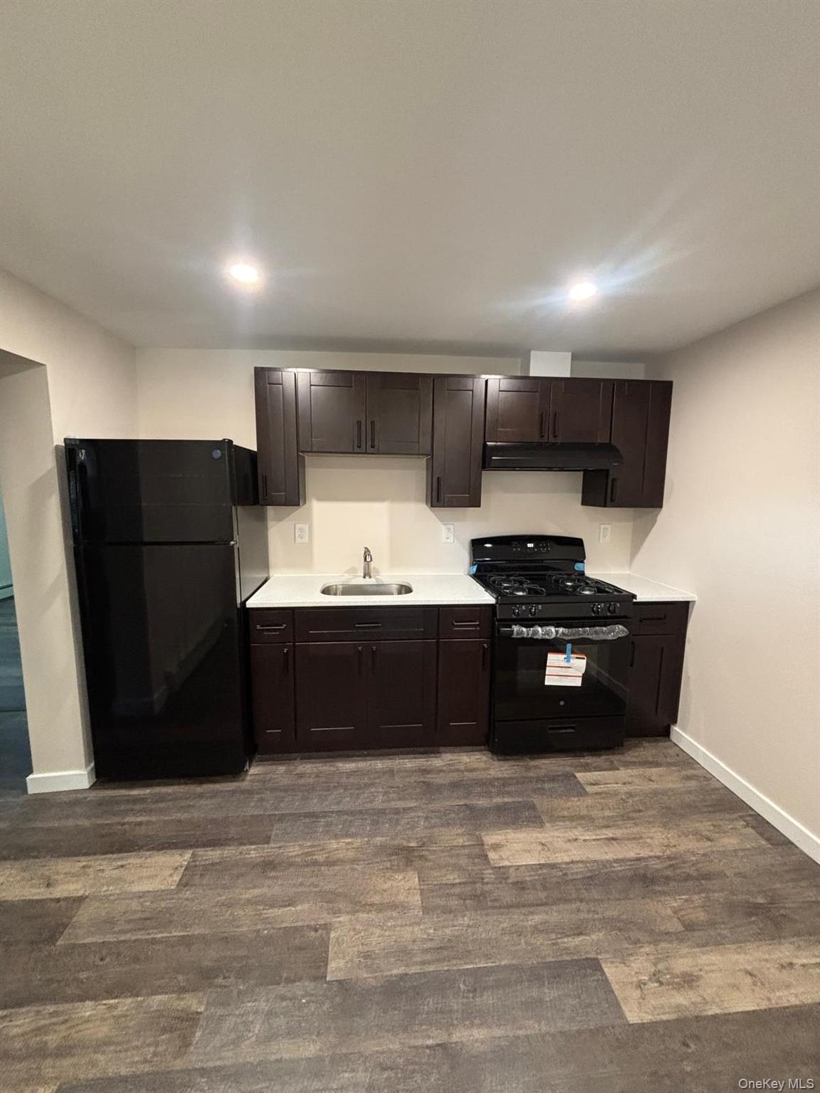 16 Bellport Street, Unit 5 photo 8