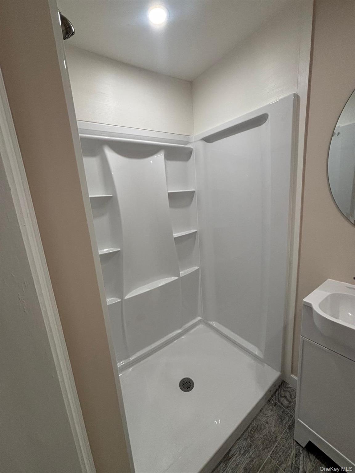 16 Bellport Street, Unit 5 photo 5