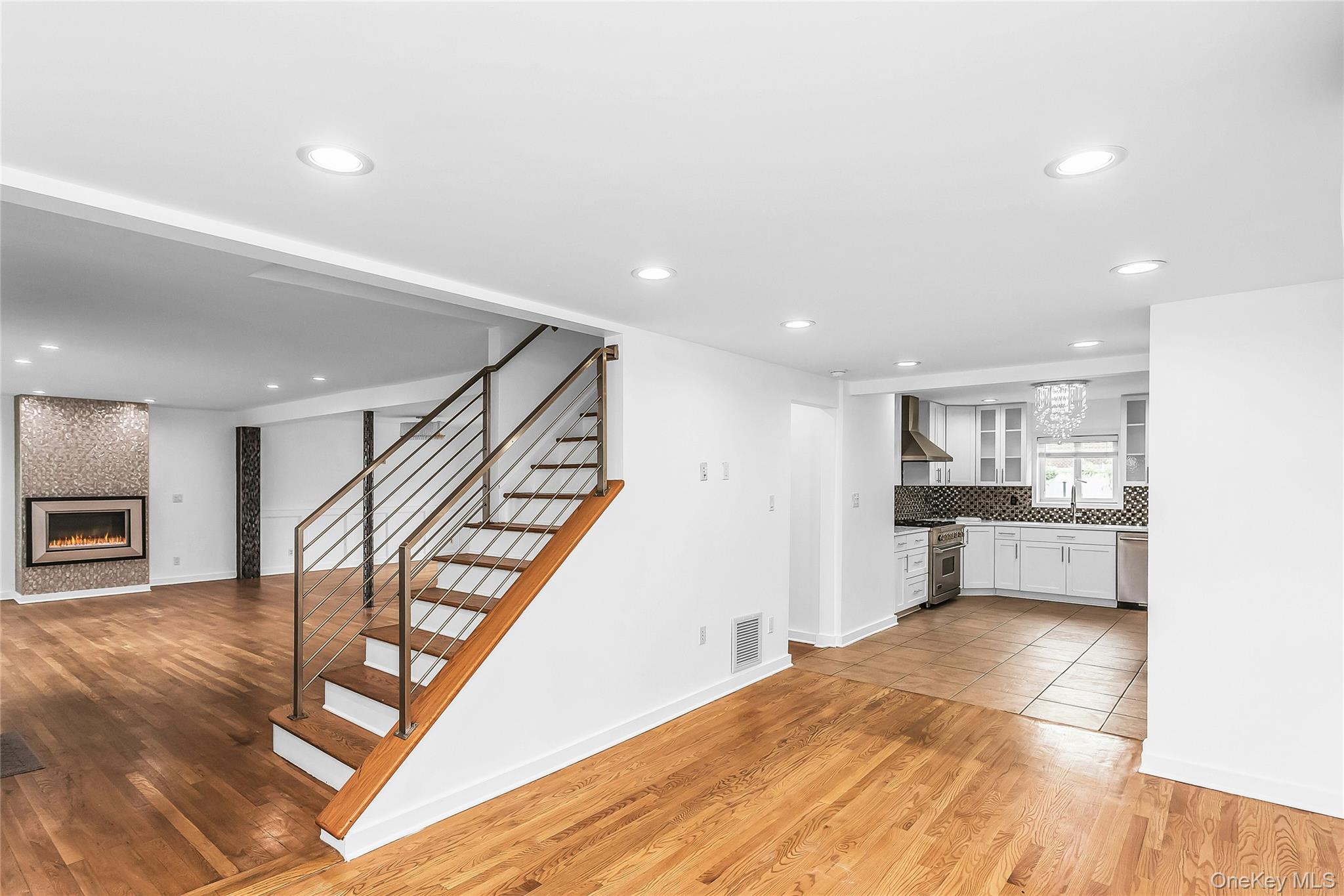 14962 Powells Cove Boulevard – For Sale photo 7