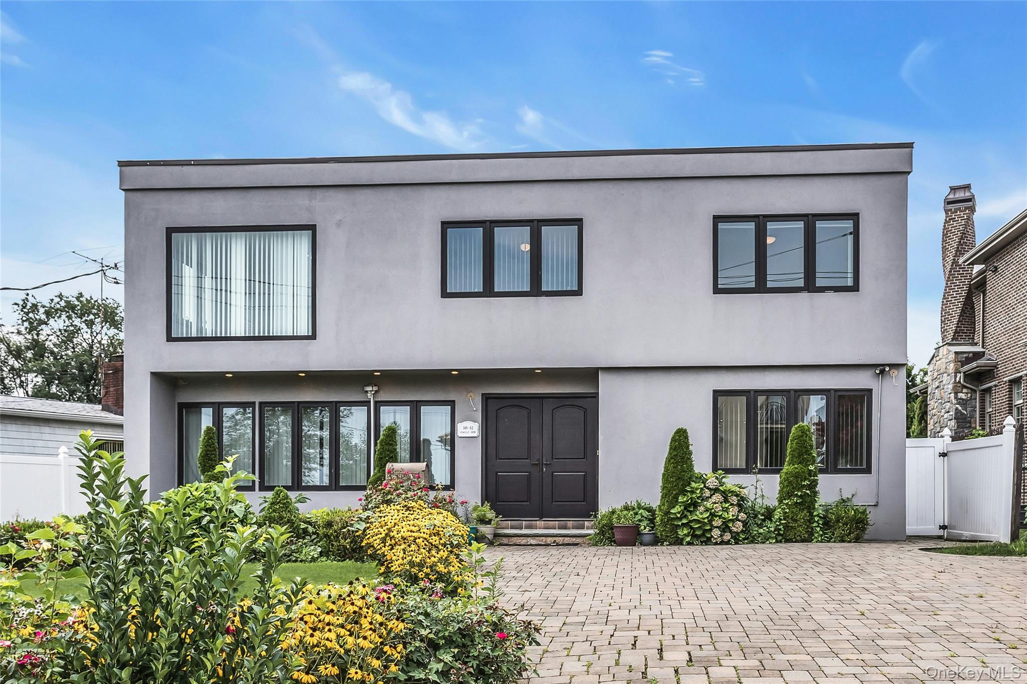 14962 Powells Cove Boulevard – For Sale