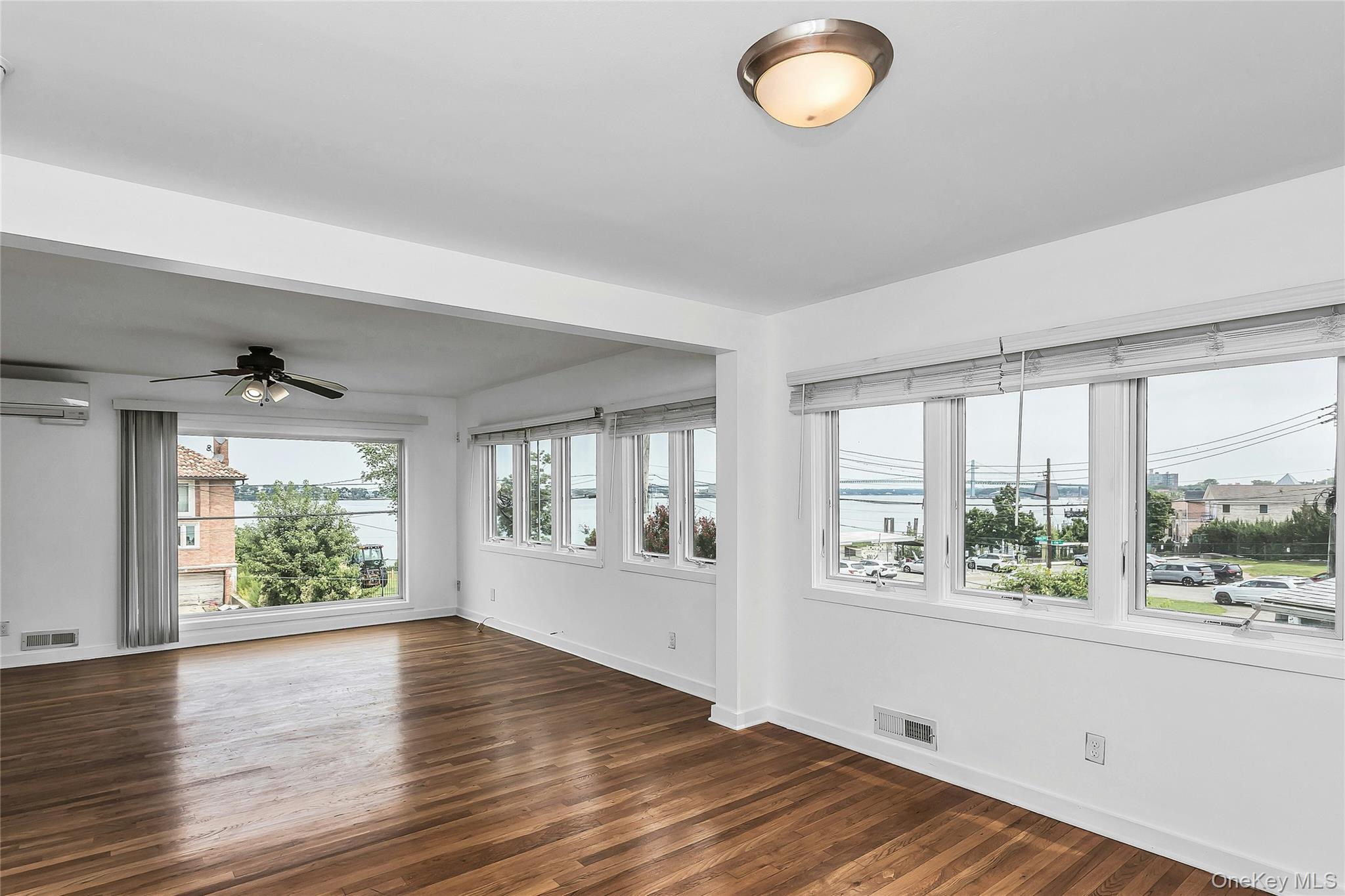 14962 Powells Cove Boulevard – For Sale photo 13
