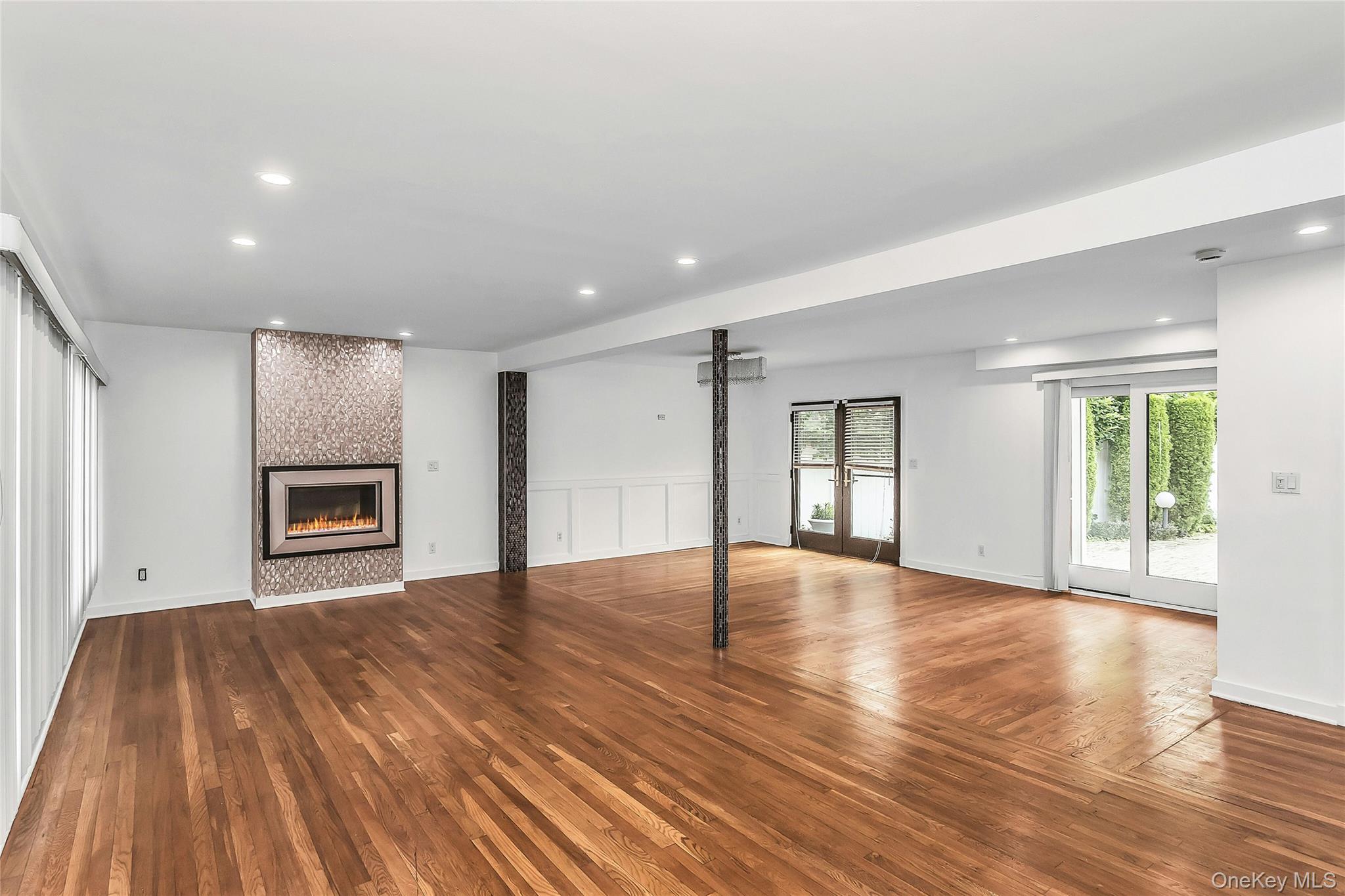 14962 Powells Cove Boulevard – For Sale photo 4