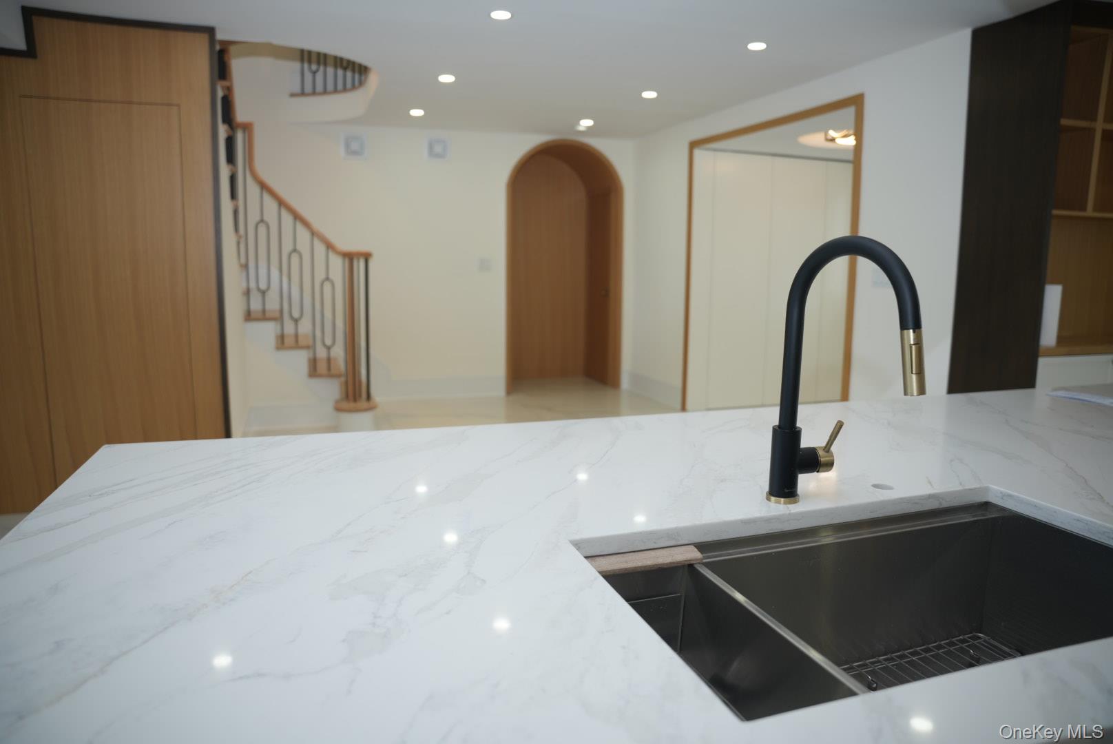 21 Wesleyan Road – For Sale photo 7