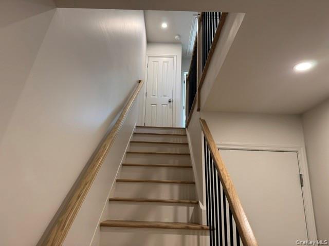 306 S Regent, Unit B photo 13