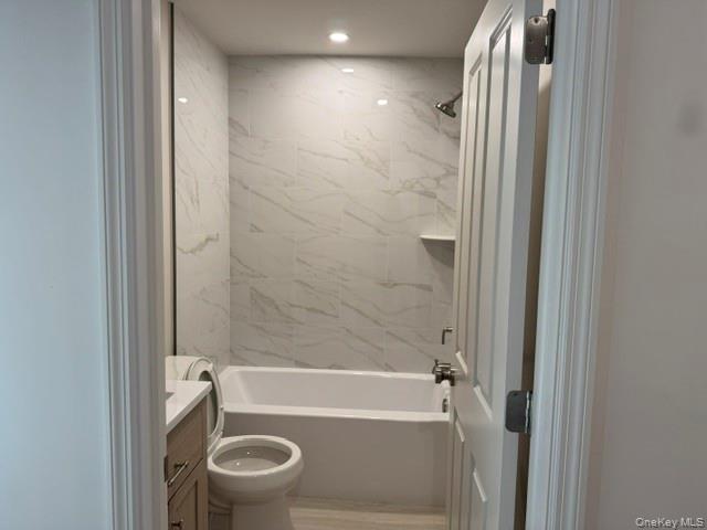 306 S Regent, Unit B photo 14