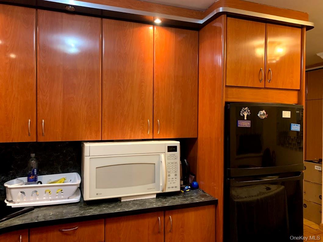 61-35 98th Street, Unit 2C photo 4